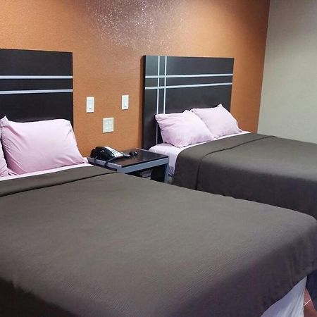 Derrick Inn Big Lake Ngoại thất bức ảnh